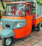 Piaggio Ape 1.3 tonne   India.jpg