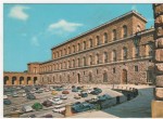 Firenze - Palazzo Pitti- Ape Piaggio.jpg