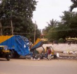 Ape garbage transfer in Bangalore.jpg