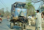 P401 Ape tow truck (donkey).jpg